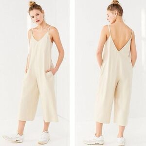 Urban Outfitters Shapeless Linen V-Neck Jumpsuit in Natural | Medium